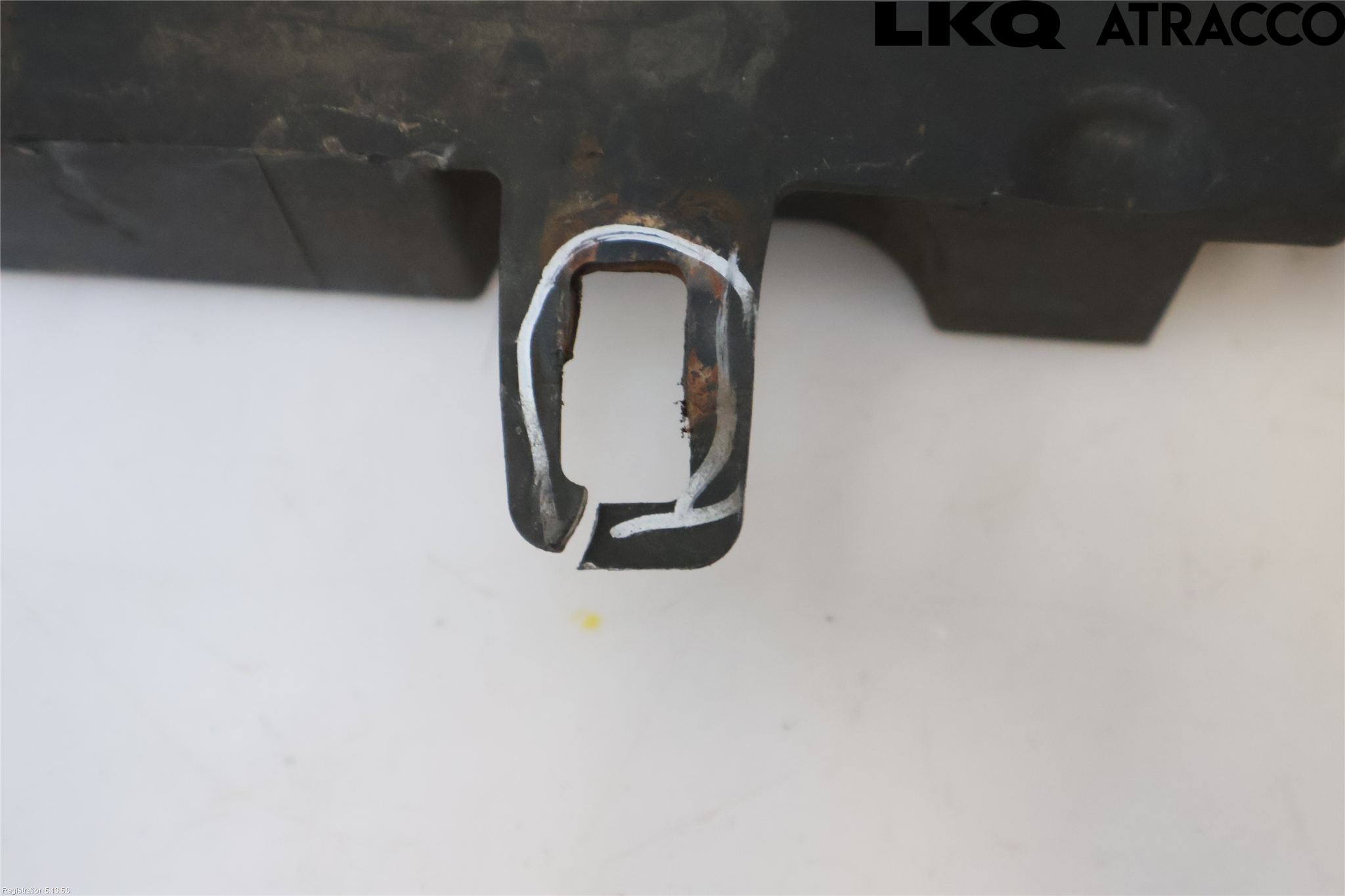 Citroen C4 CACTUS 14-20 Hasplåt Plåt-Plast