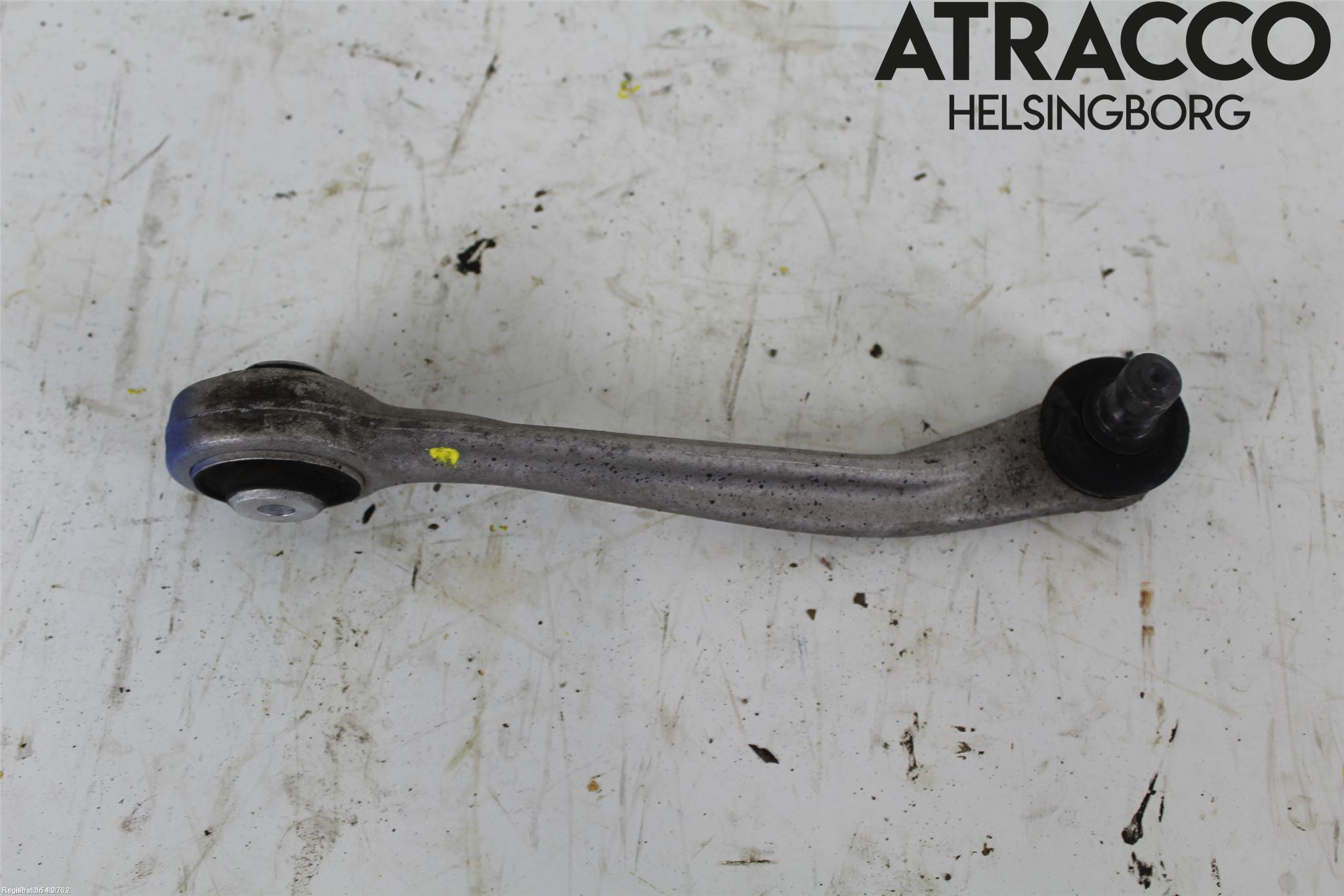 Audi A4 12-15 Bärarm Fram Övre Vä