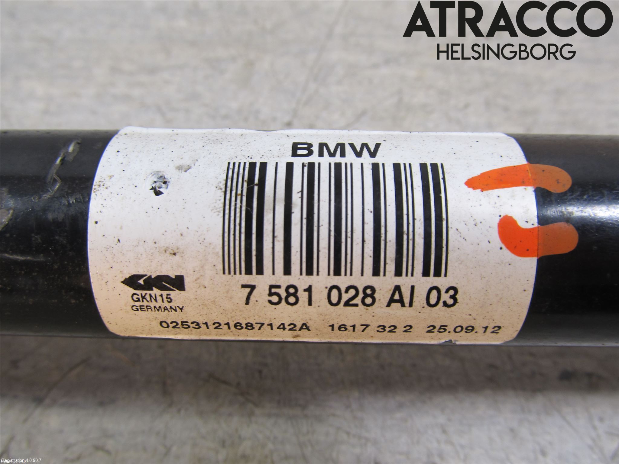 BMW 5 F10/F11/F18 09-17 Drivaxel Bak Höger