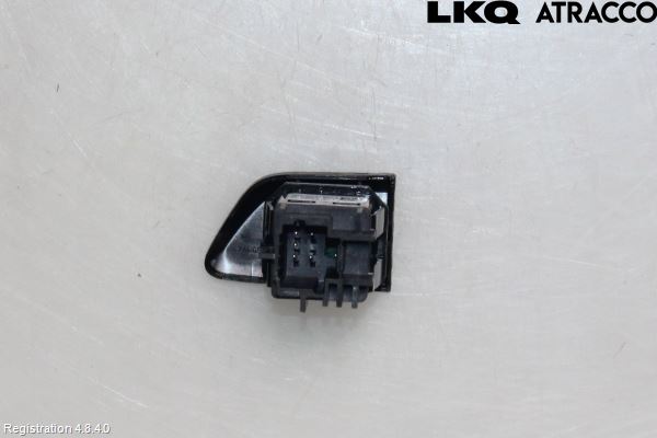 Renault KADJAR 15- Strömställare Övrigt