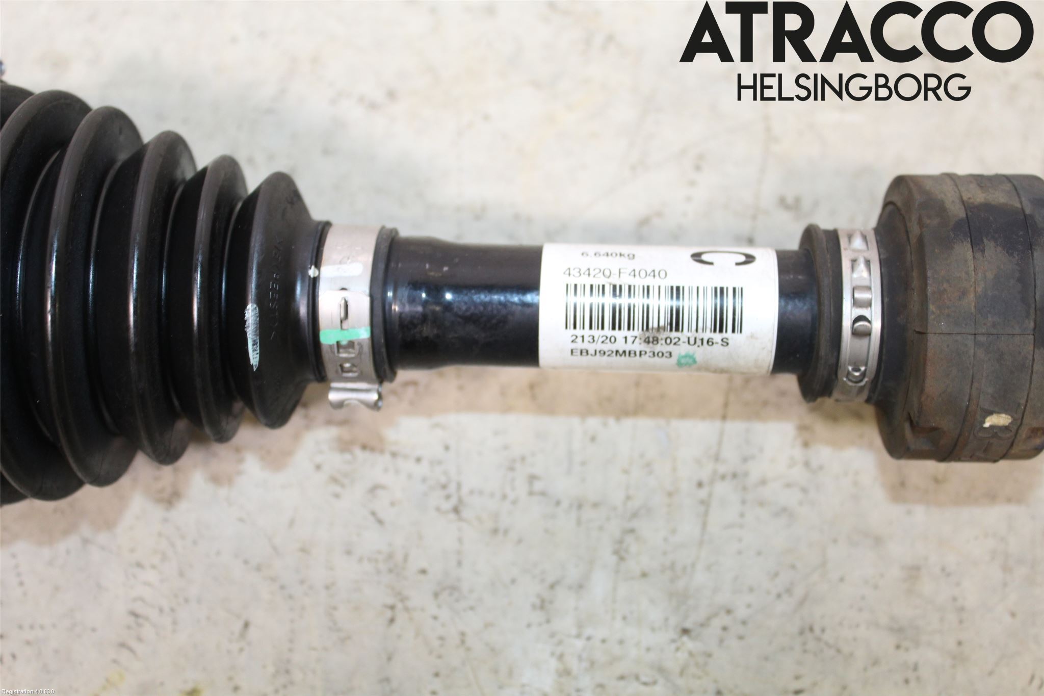 Toyota C-HR 16-23 Drivaxel Fram Vänster