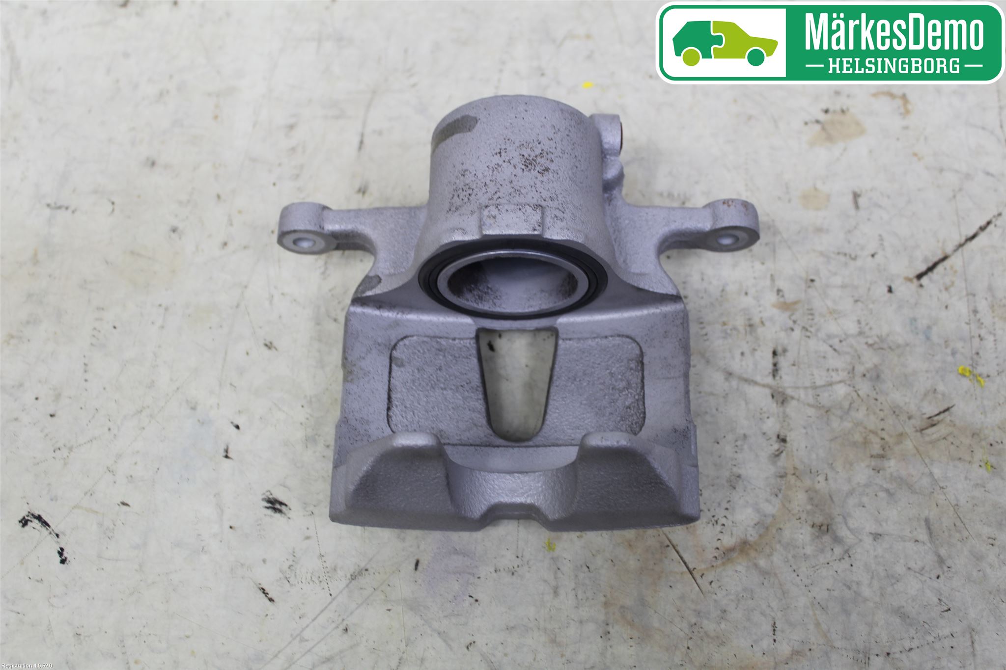 Fiat TIPO/CROSS 16- Bromsok Fram Höger