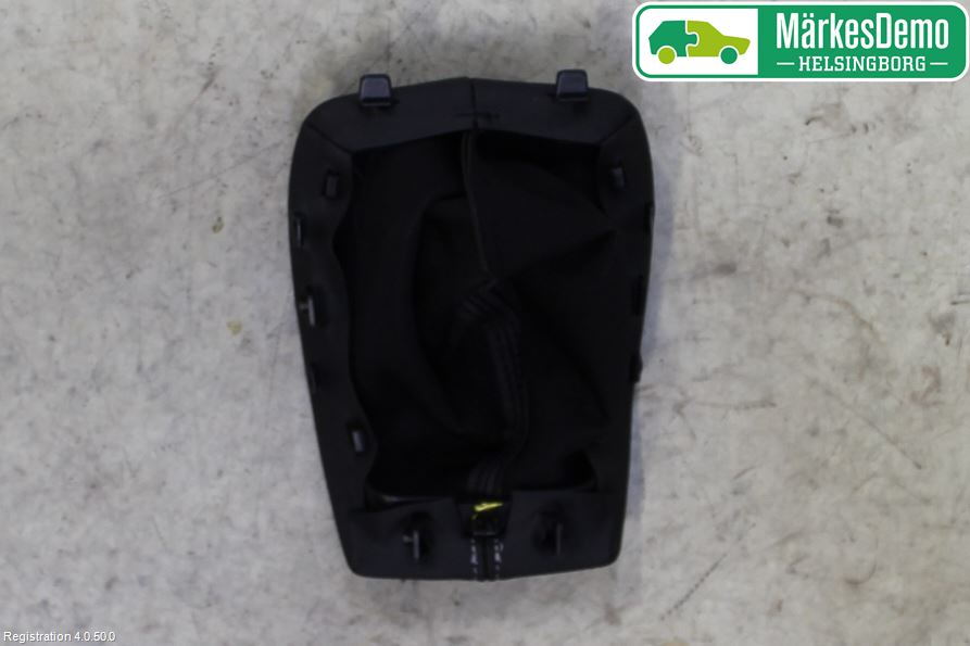 Peugeot 2008 13-20 Växelspaksdamask