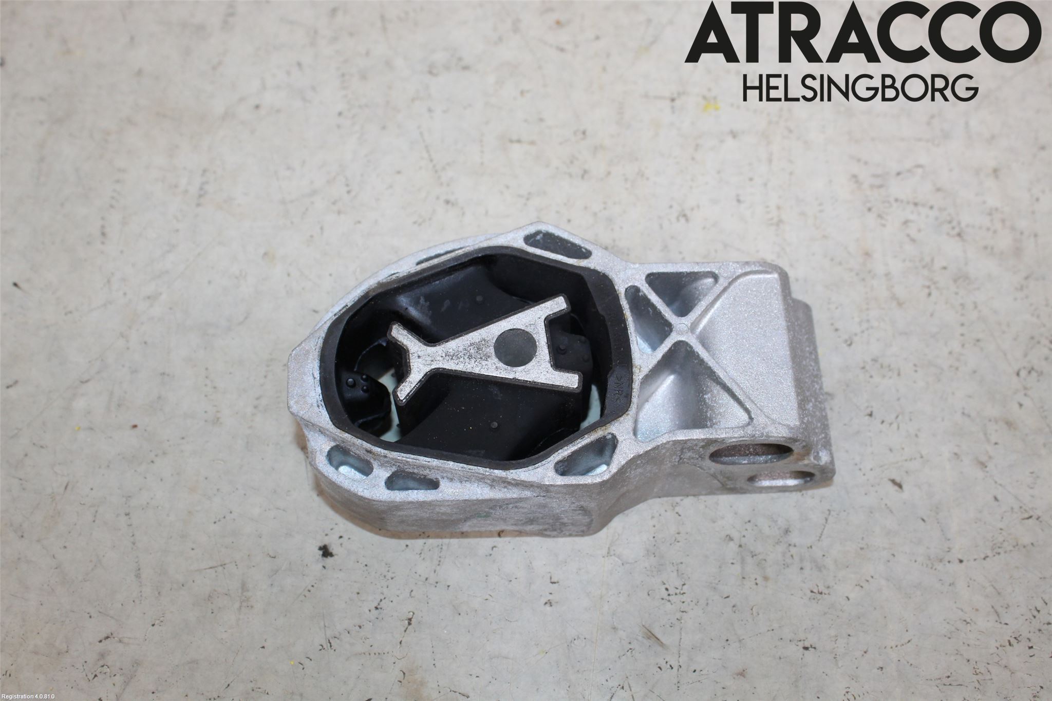 Volvo XC40/RECHARGE 18- Motorfäste