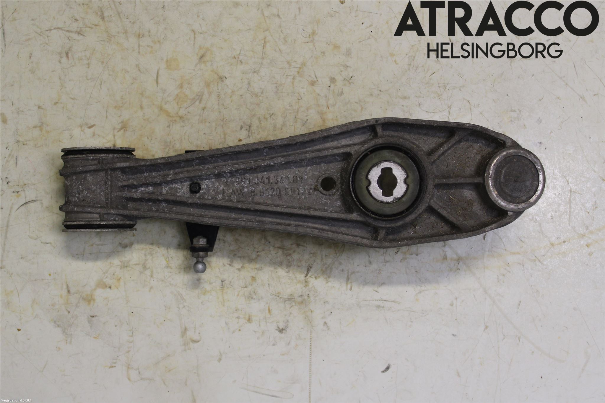 Porsche 911 64- Bärarm Fram Undre Vä