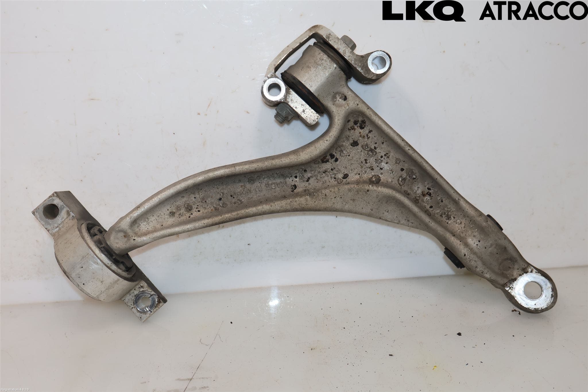 Volvo V60 19- Bärarm Fram Undre Hö