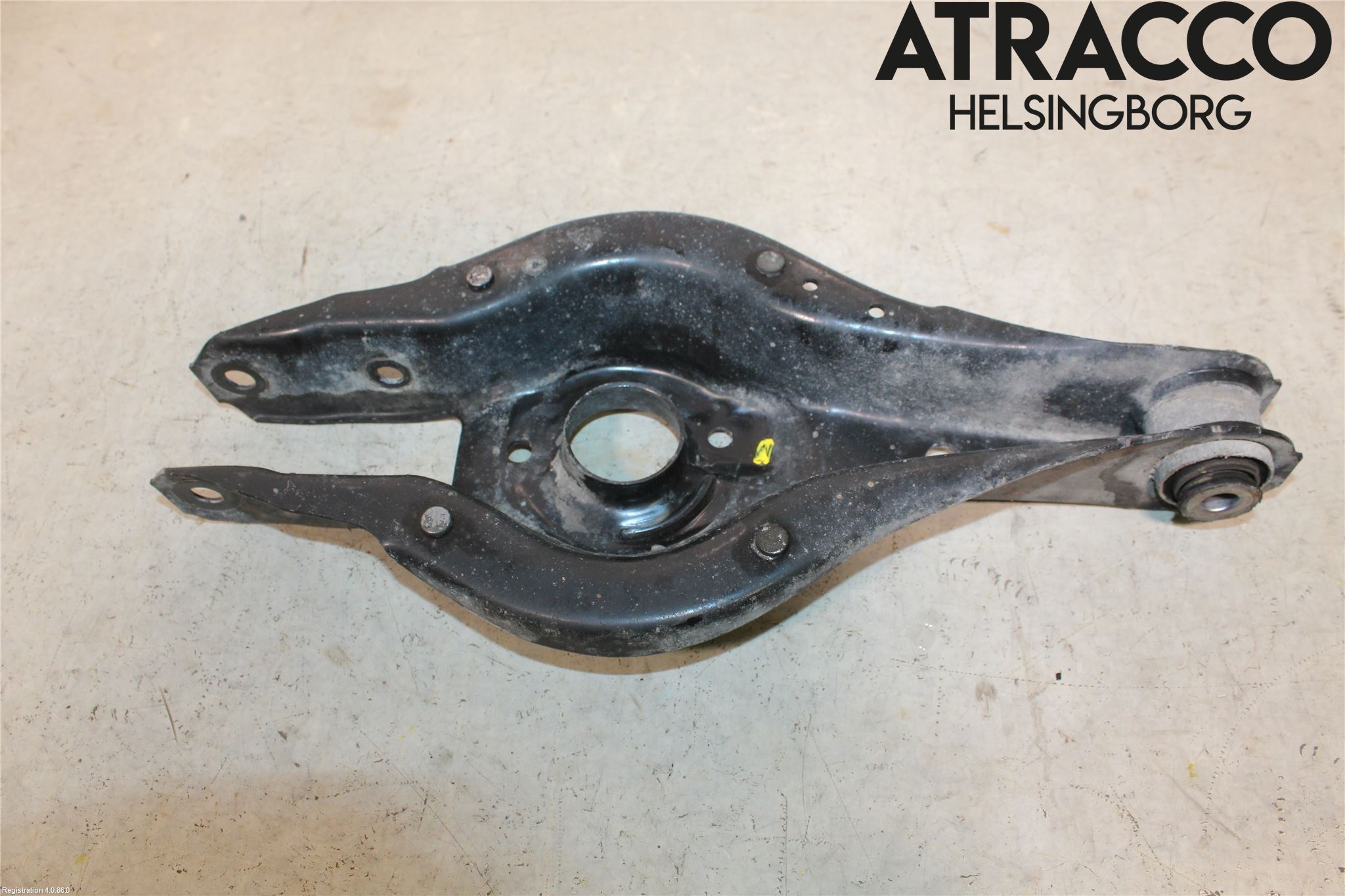 BMW 3 F30/F31/F80 12-19 Bärarm Bak Höger