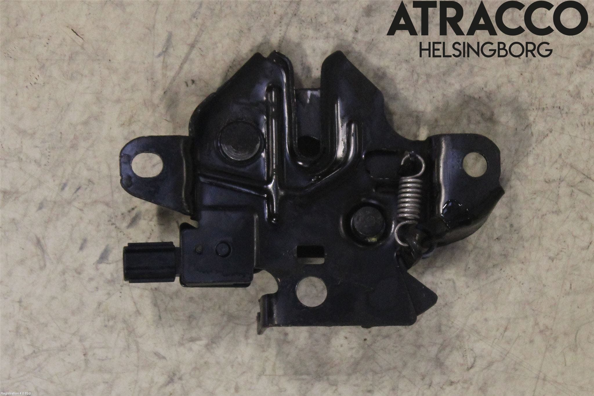 Toyota AVENSIS 16-18 Huvlås