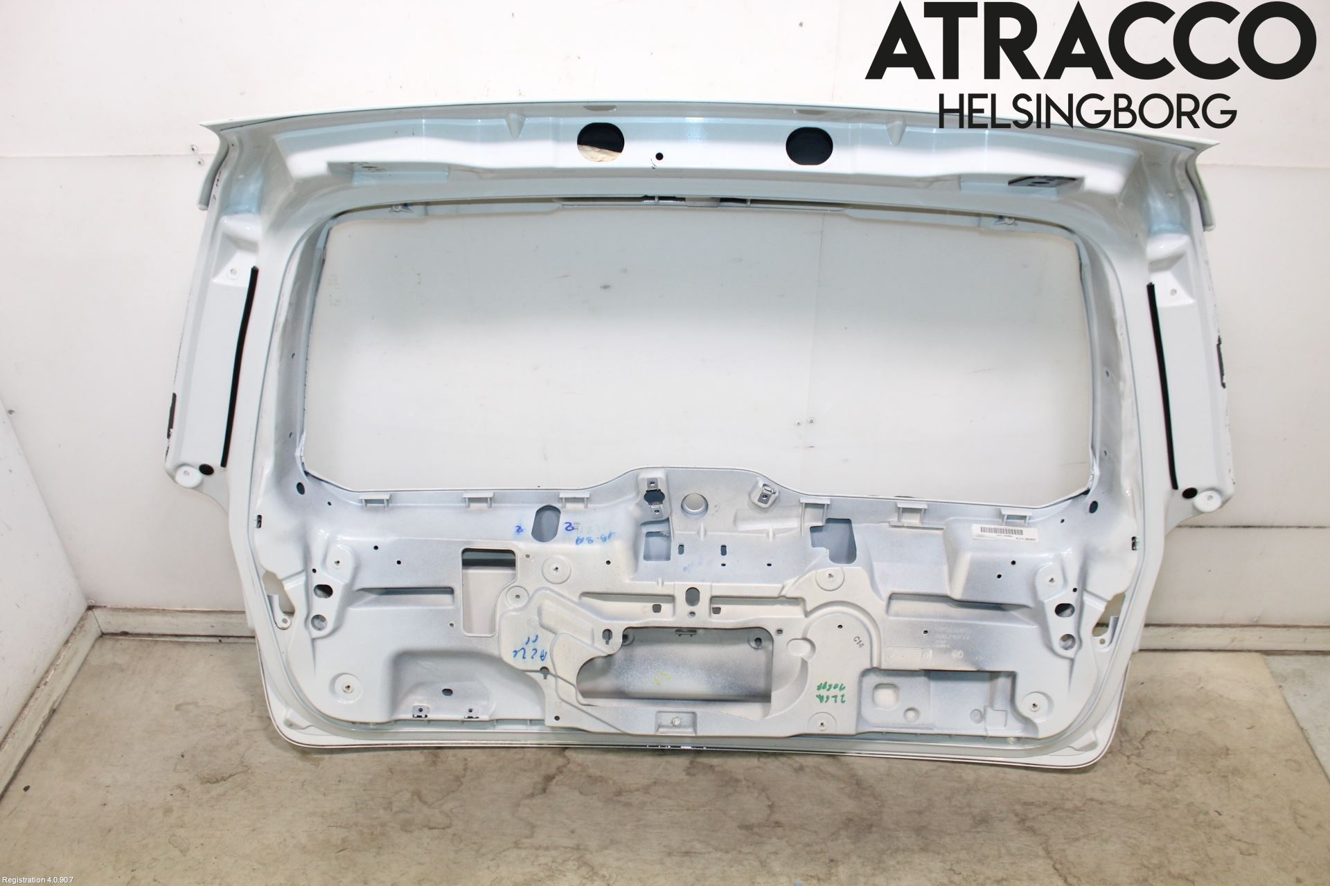 Volvo XC70 08-13 Baklucka Kombi