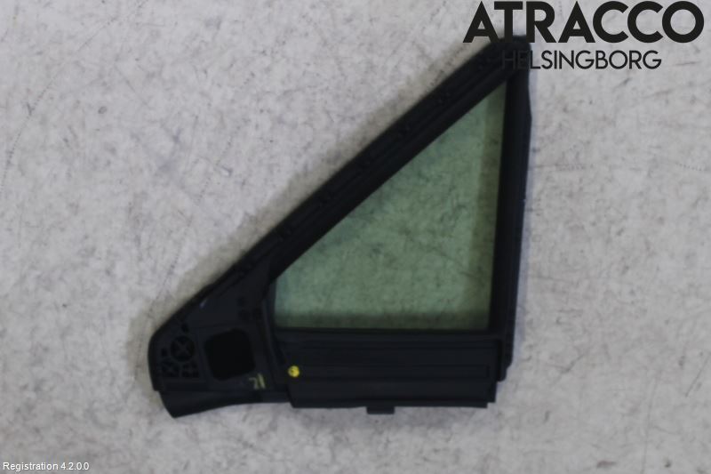 Toyota RAV4 19- Dörruta Fram Lilla Hö