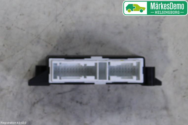 Volkswagen VW PASSAT 15-19 Styrenhet Parkeringshjälp