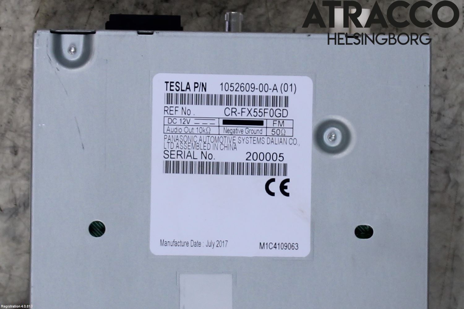 Tesla MODEL X 16- Radio