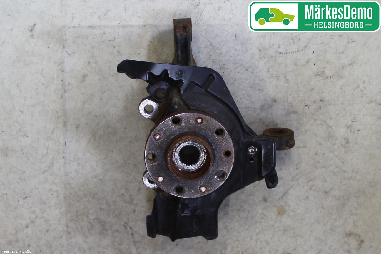 Fiat TIPO/CROSS 16- Styrspindel Lagerhus Vä