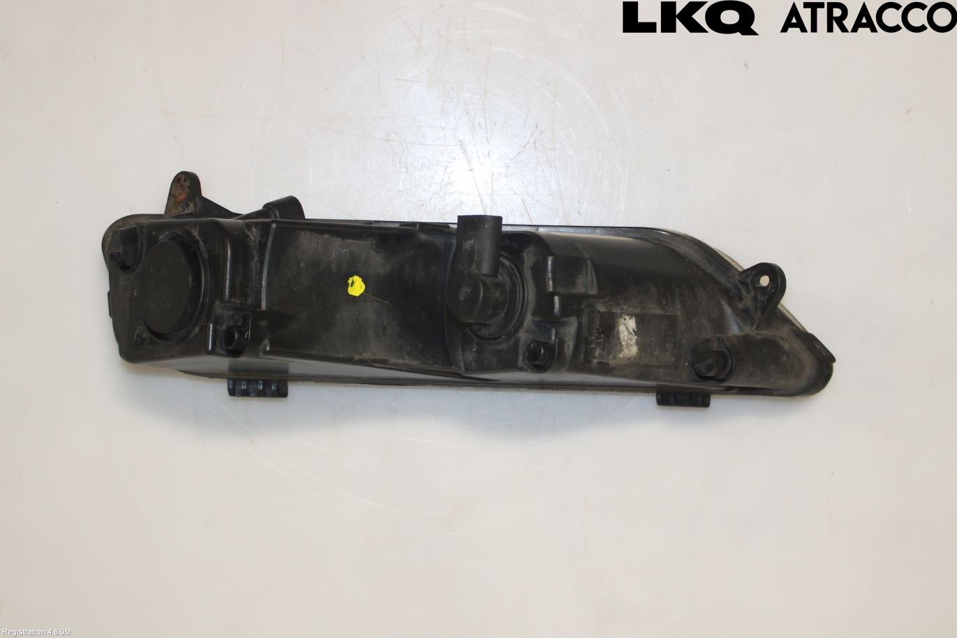 Volkswagen VW PASSAT 11-14 Dimljus-Varselljus Fram
