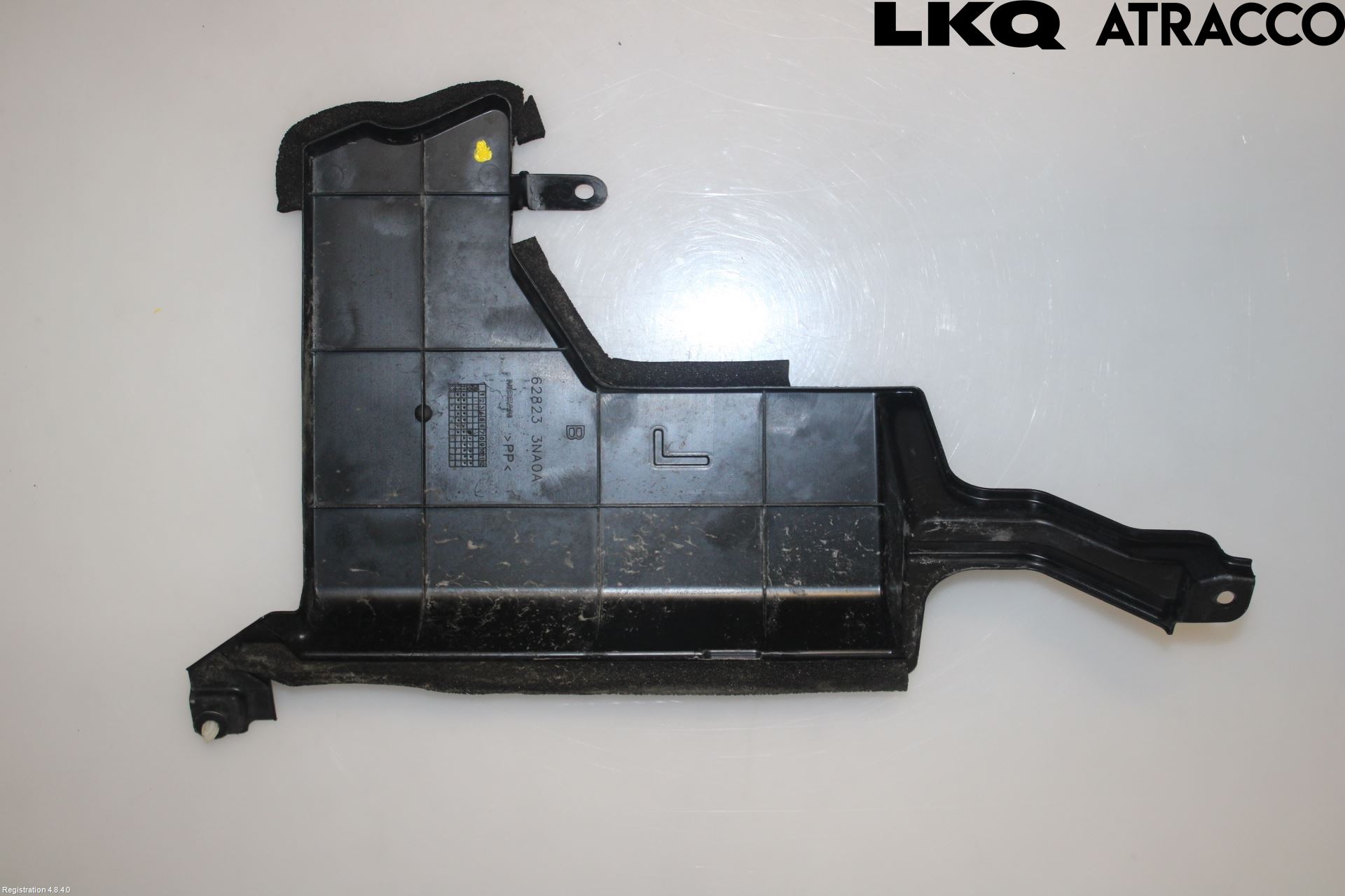 Nissan LEAF 11-17 Deflektor Plåt-Plast Kylning