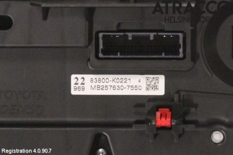 Toyota YARIS XP21 20- Instrument Komb