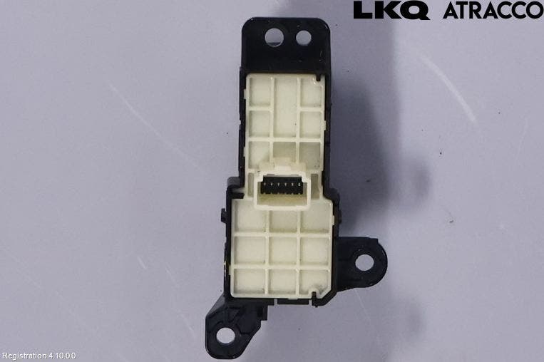 Toyota YARIS CROSS XP21 21- Strömställare Parkeringsbroms