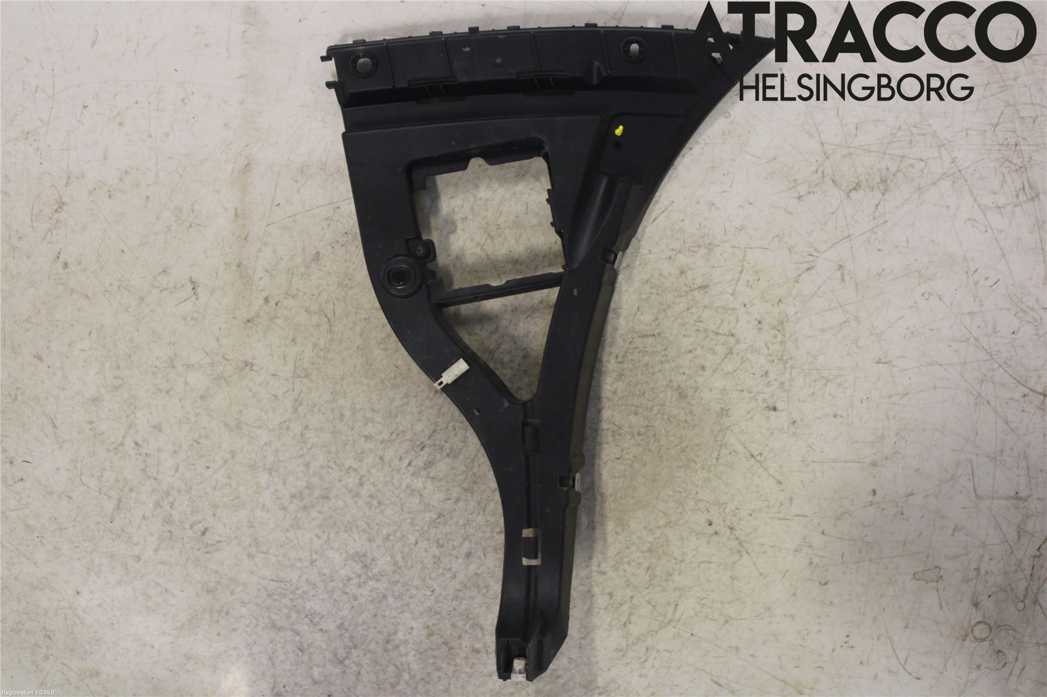 Jaguar XJ X351        10- Stötfångarfäste Bak Vä