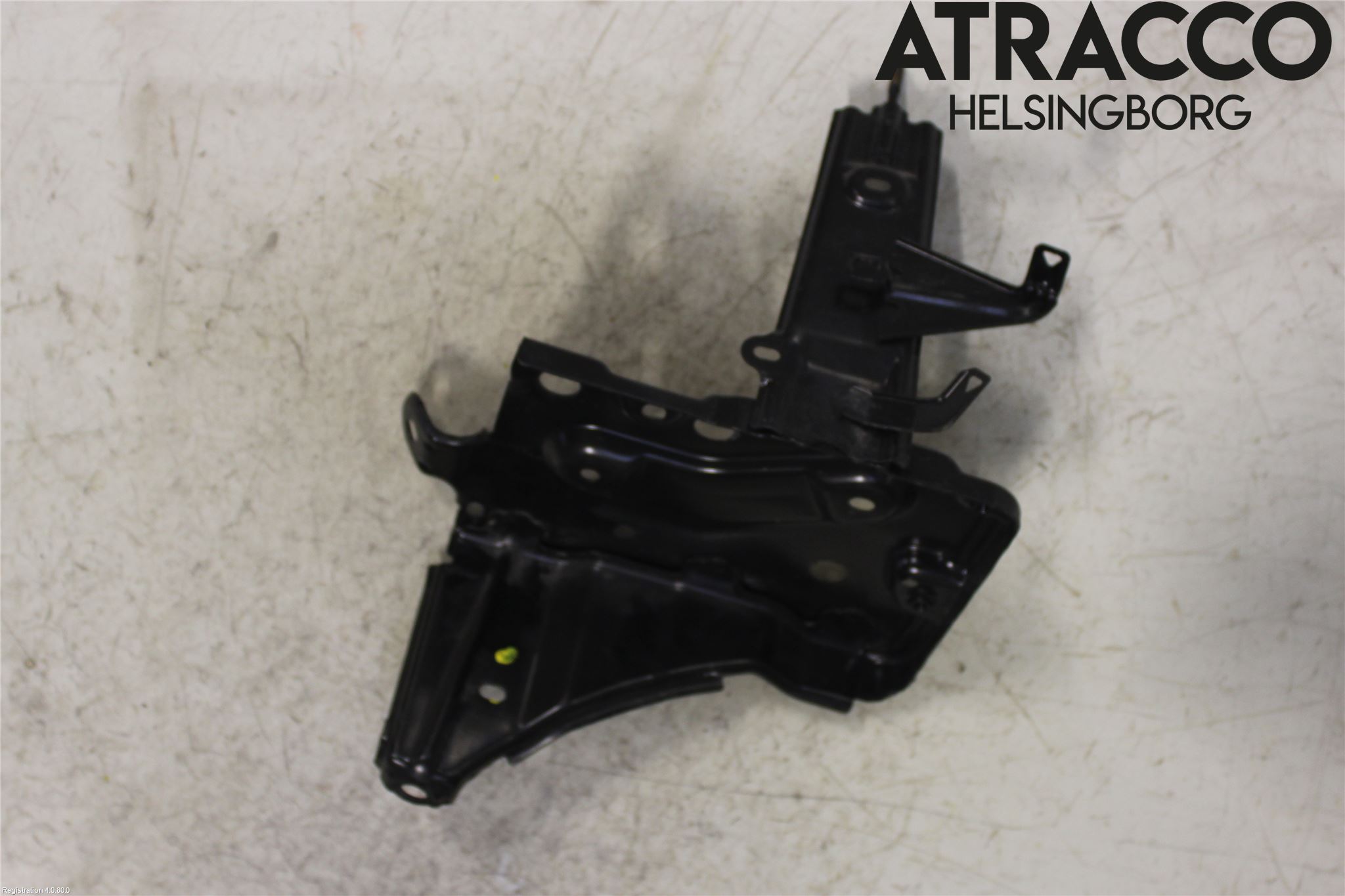 Toyota YARIS XP130 15-20 Batterilåda-Fäste-Hållare