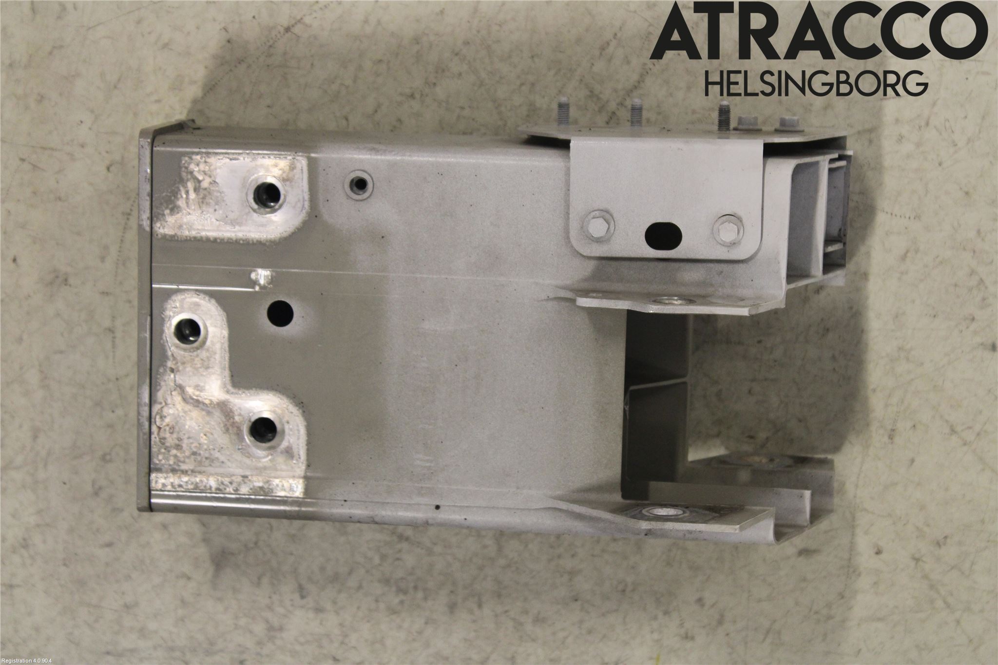 Volvo V90 17->> Stötfångarbärjärn Fram