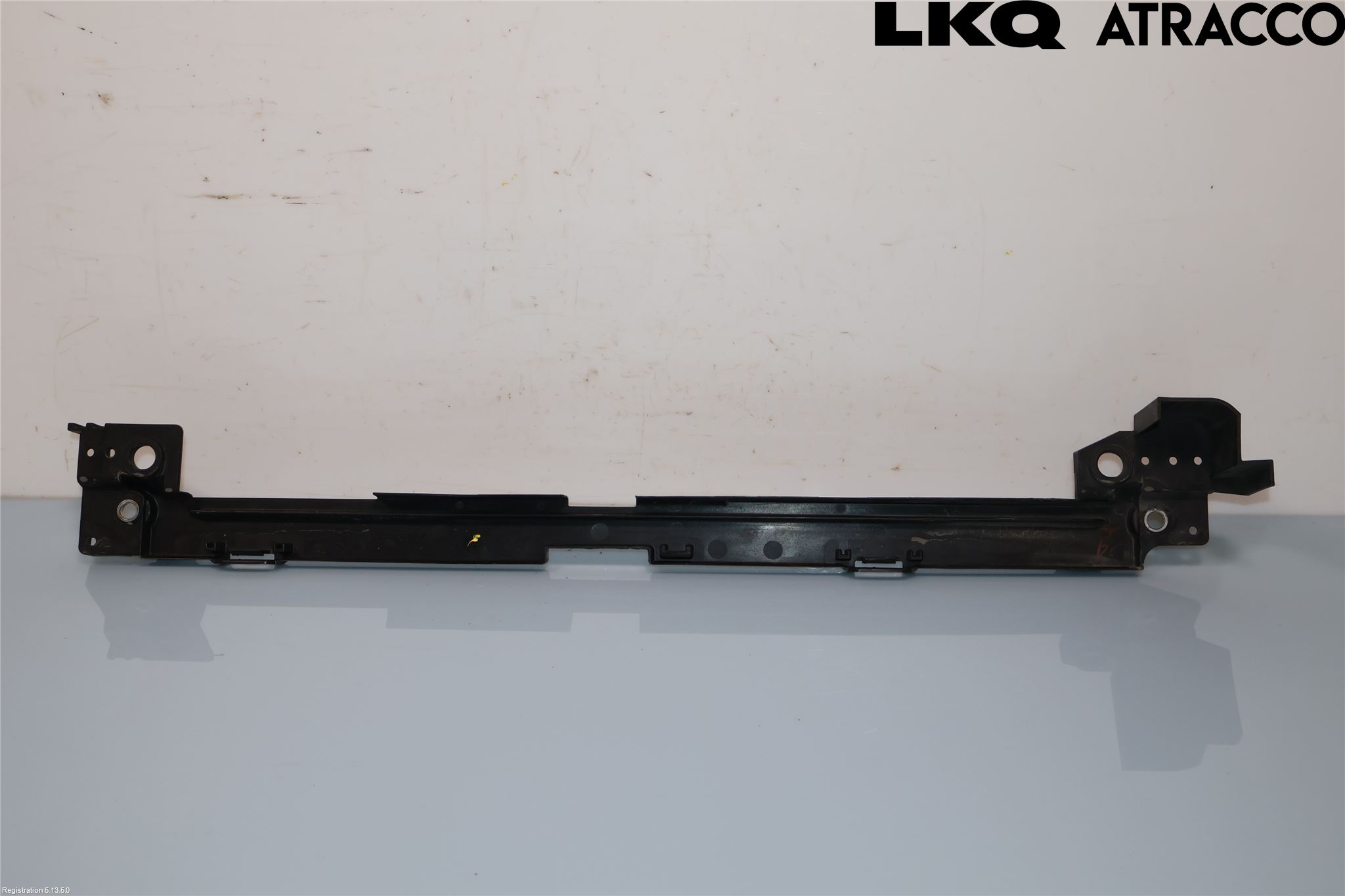 Toyota YARIS XP130 15-20 Kylfläktkåpa