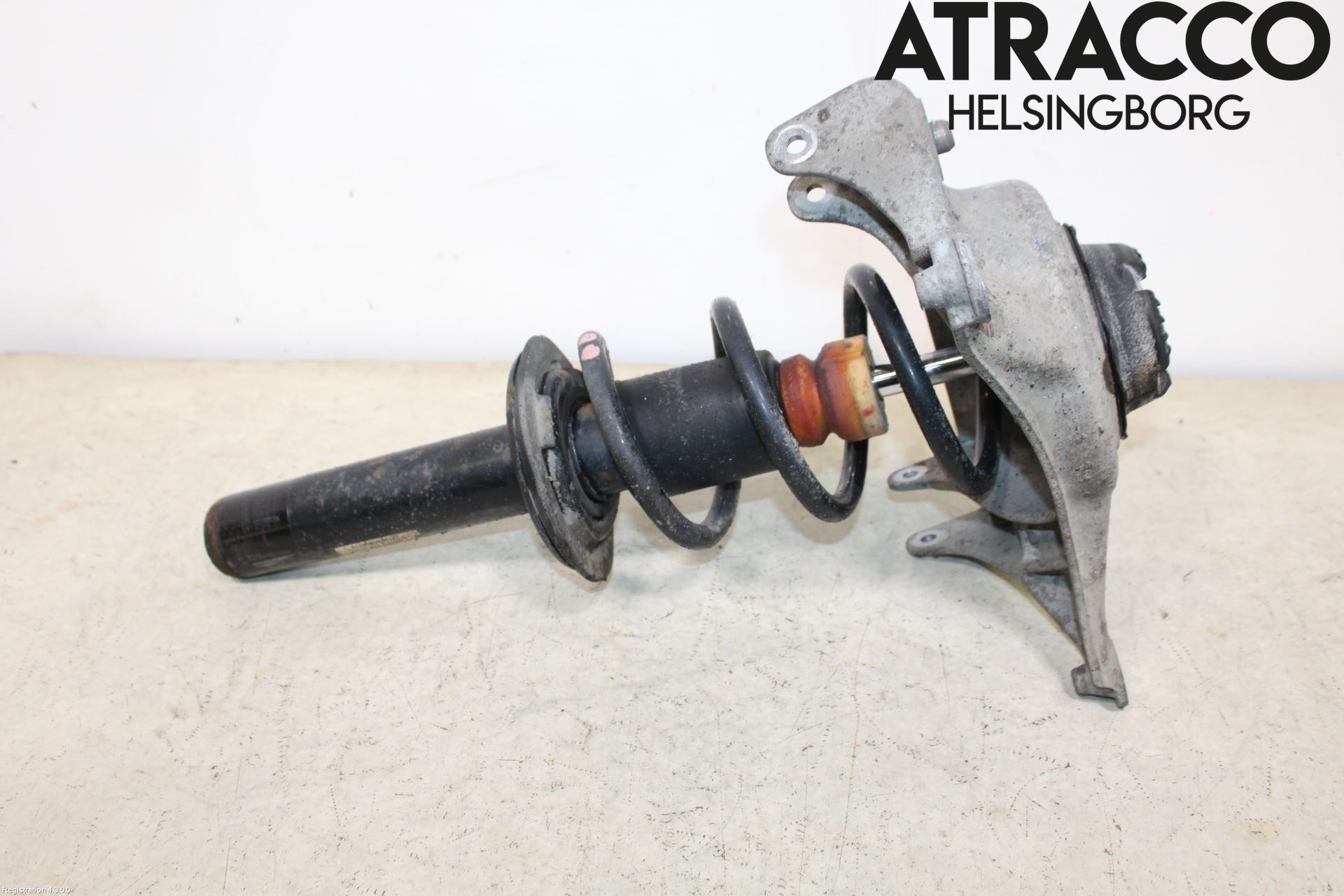 Audi A4 12-15 Fjäderben Fram Vänster