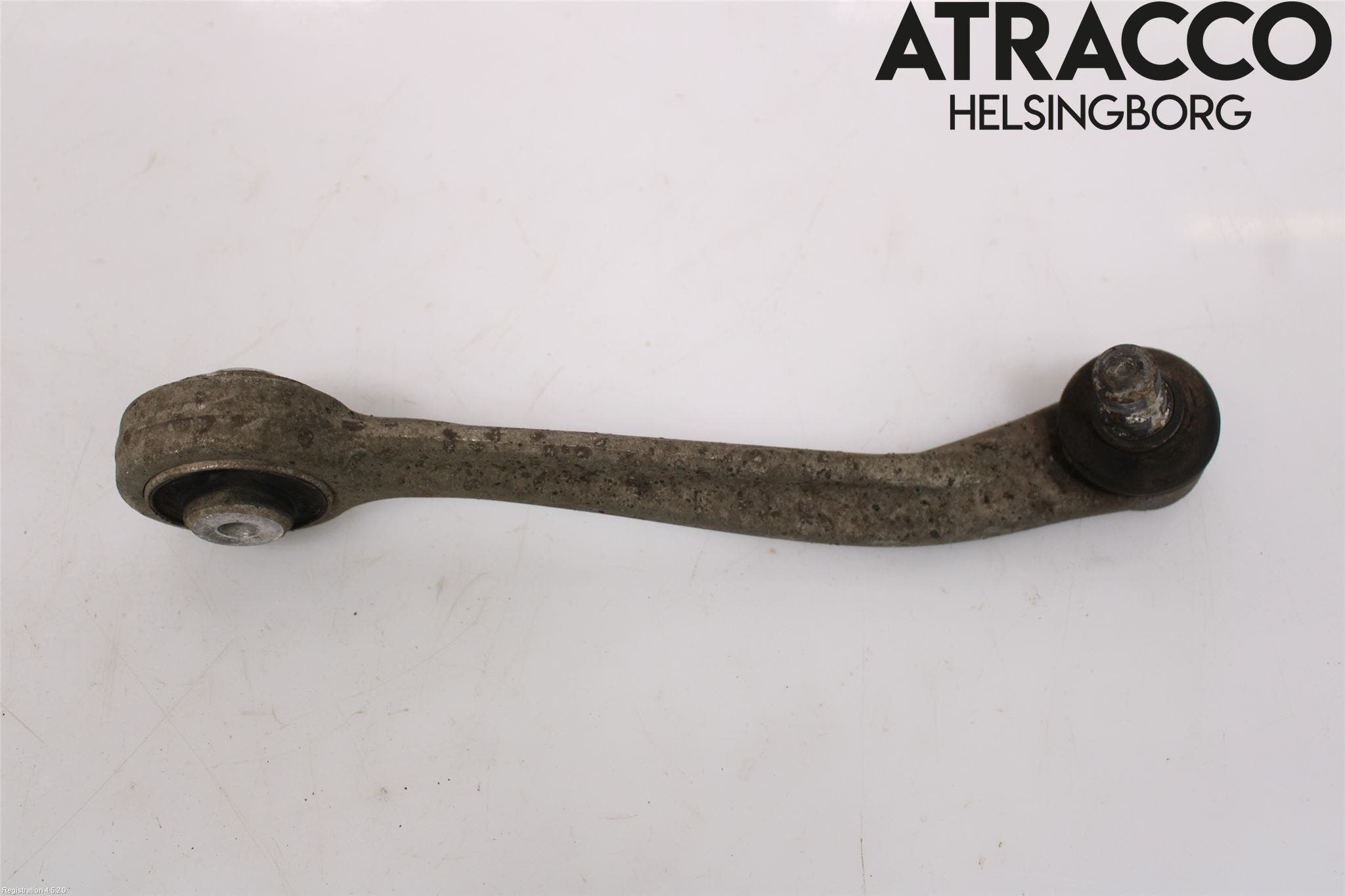 Audi A4 12-15 Bärarm Fram Övre Vä