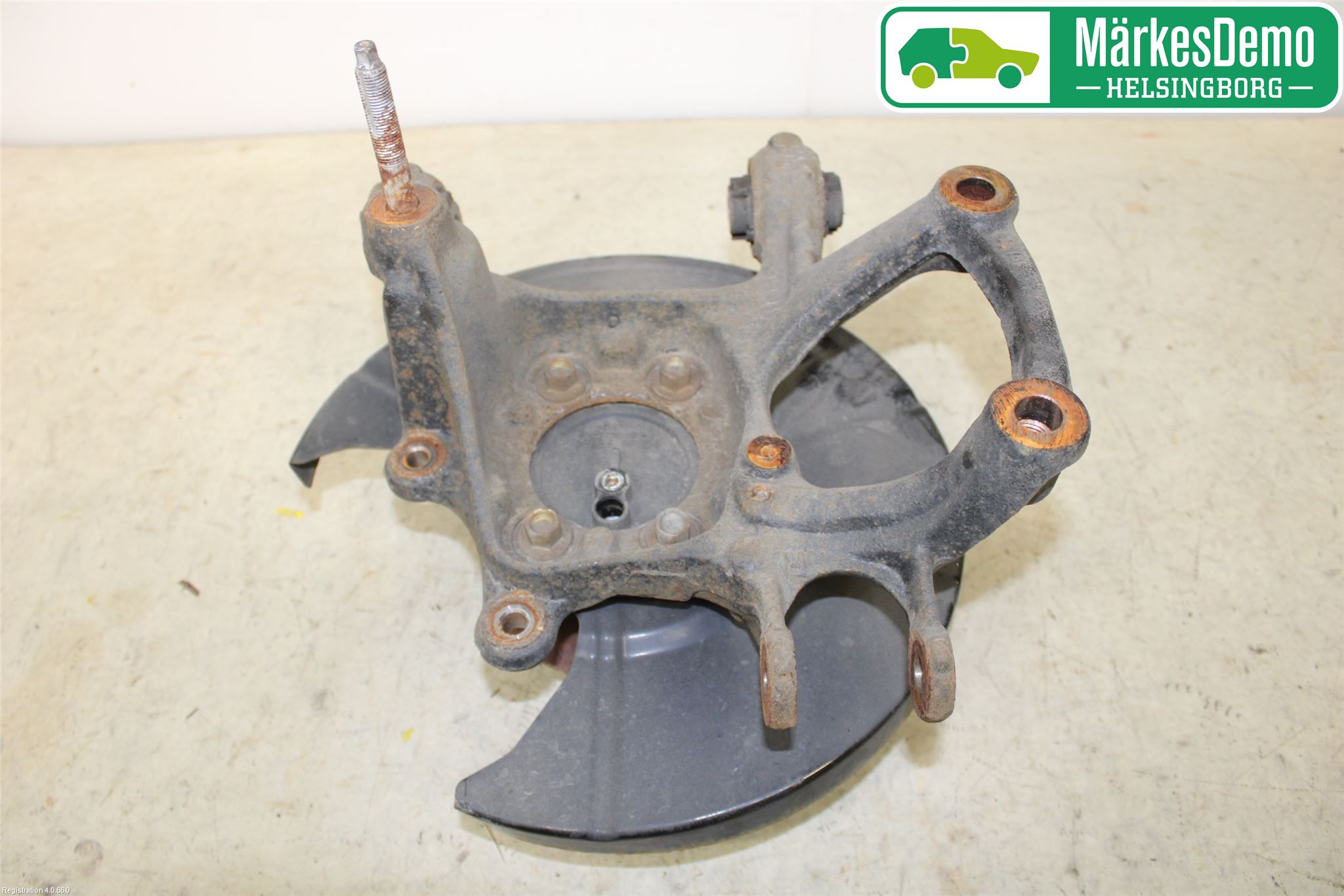 Mazda 3 III 14-19 Hjullagerhus-Spindel Hö B