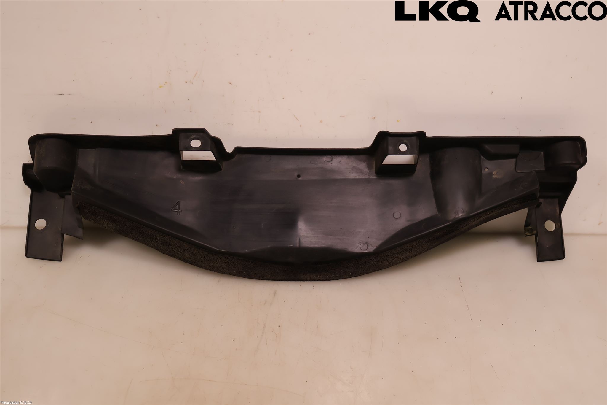 Toyota YARIS XP130 12-14 Deflektor Plåt-Plast Kylning