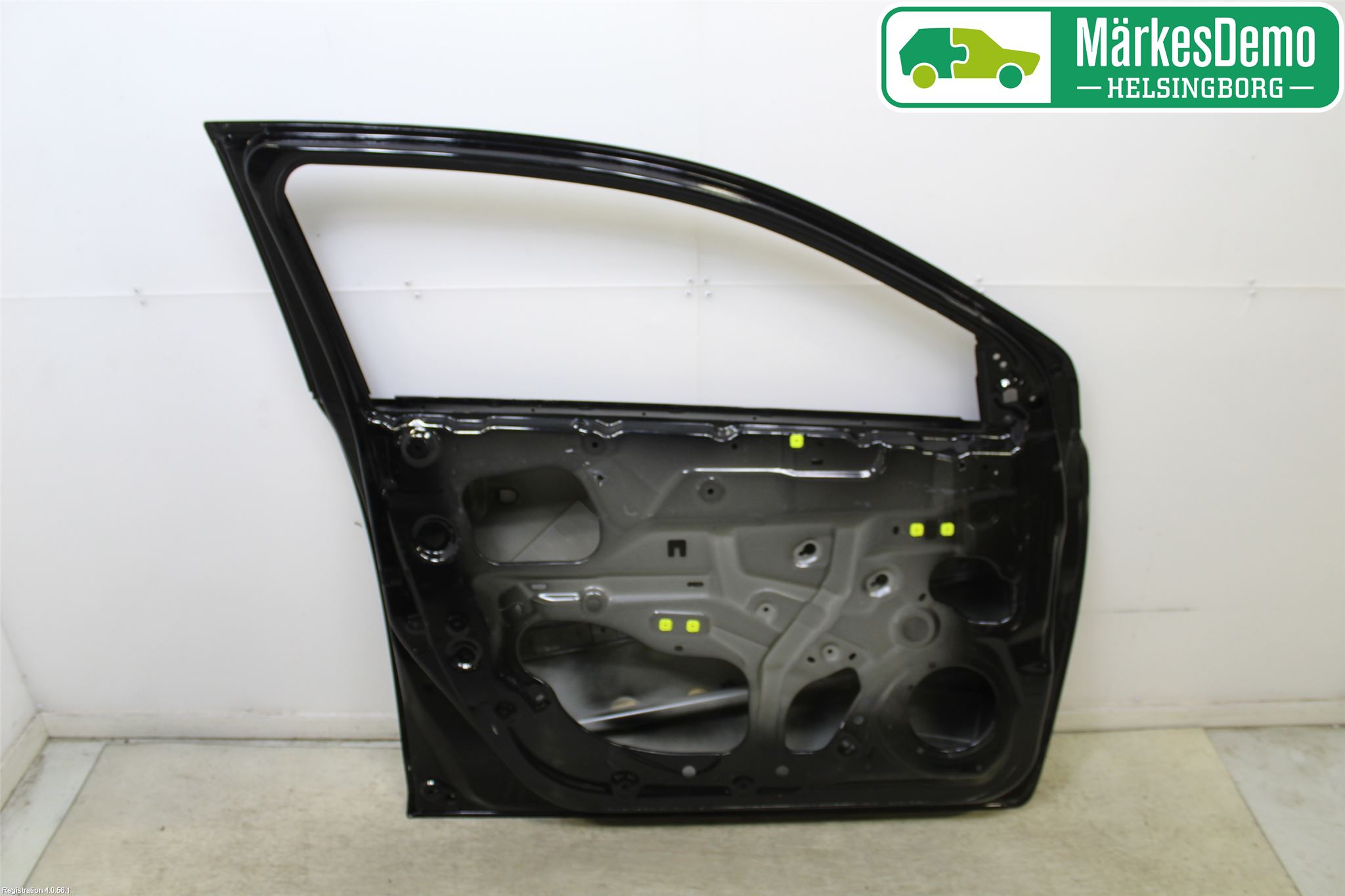 Suzuki KIZASHI Dörr Fram Vänster