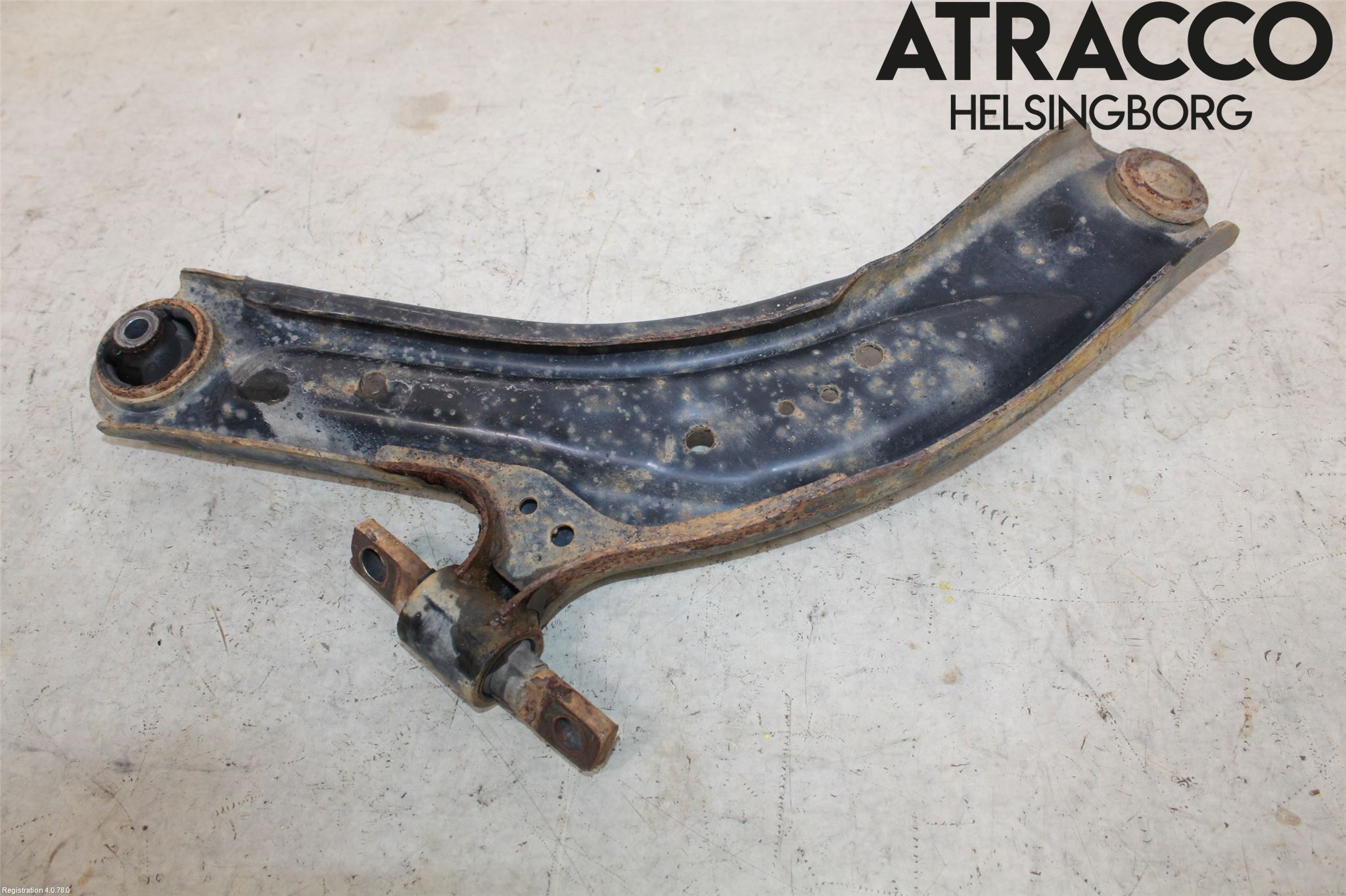 Nissan X-TRAIL 14-21 Bärarm Fram Undre Hö