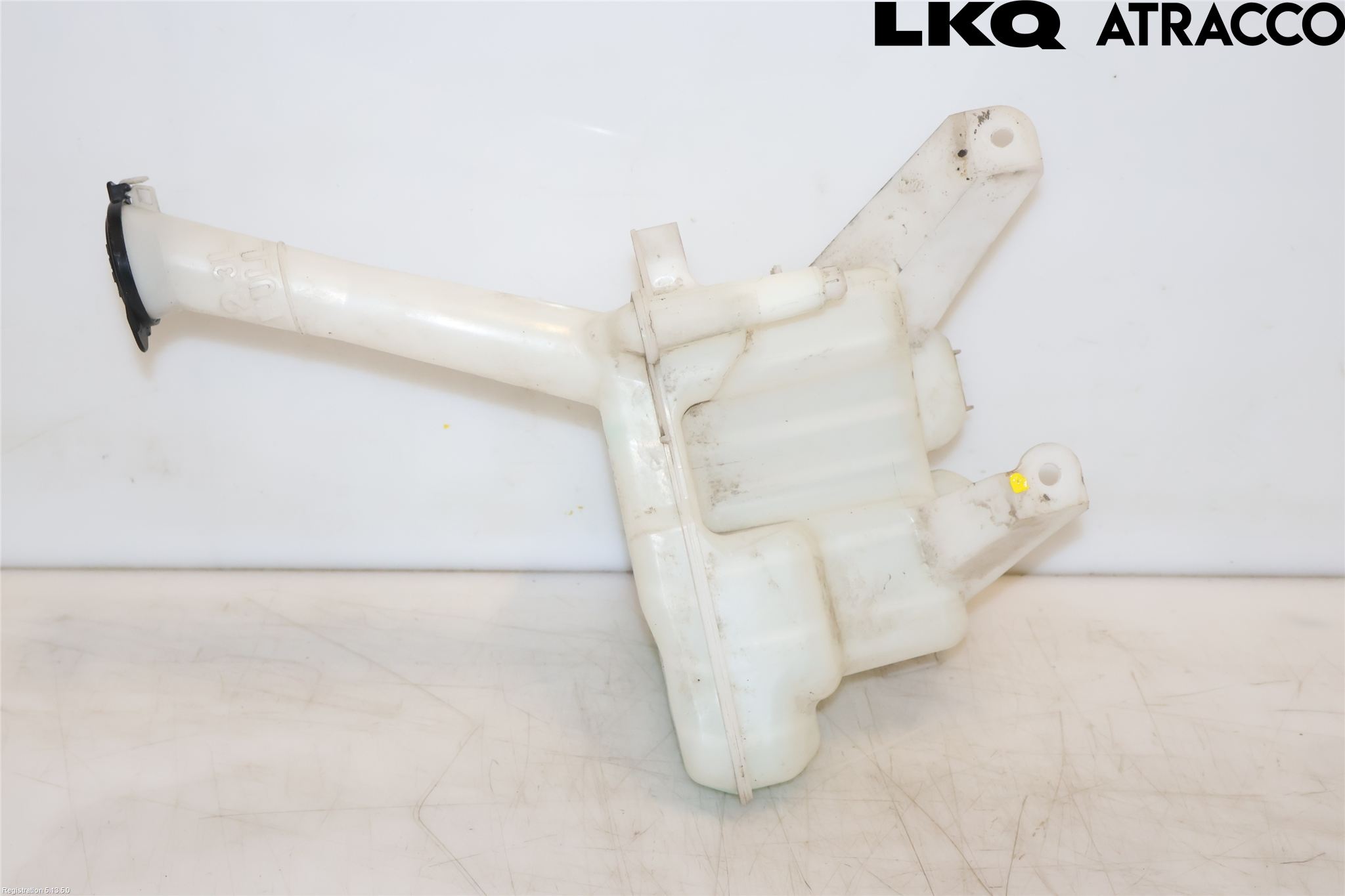 Toyota VERSO-S 11-16 Spolartank Vindruta