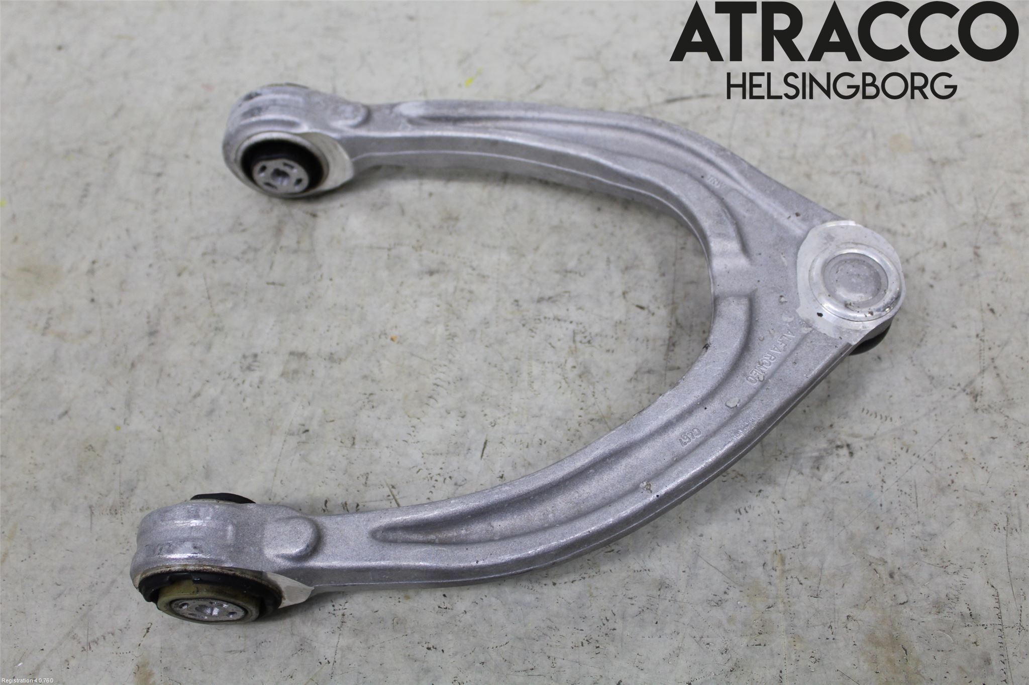 Alfa STELVIO 17- Bärarm Fram Övre Vä