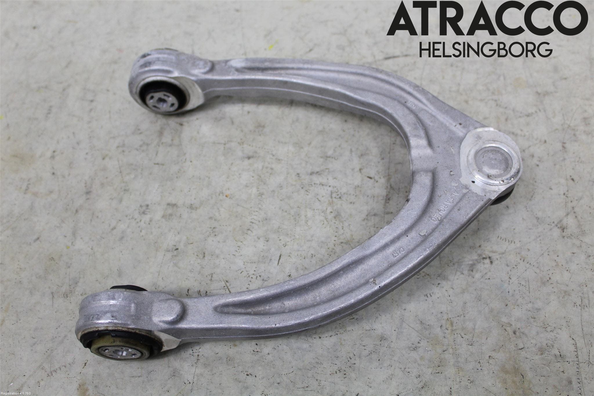 Alfa STELVIO 17- Bärarm Fram Övre Vä