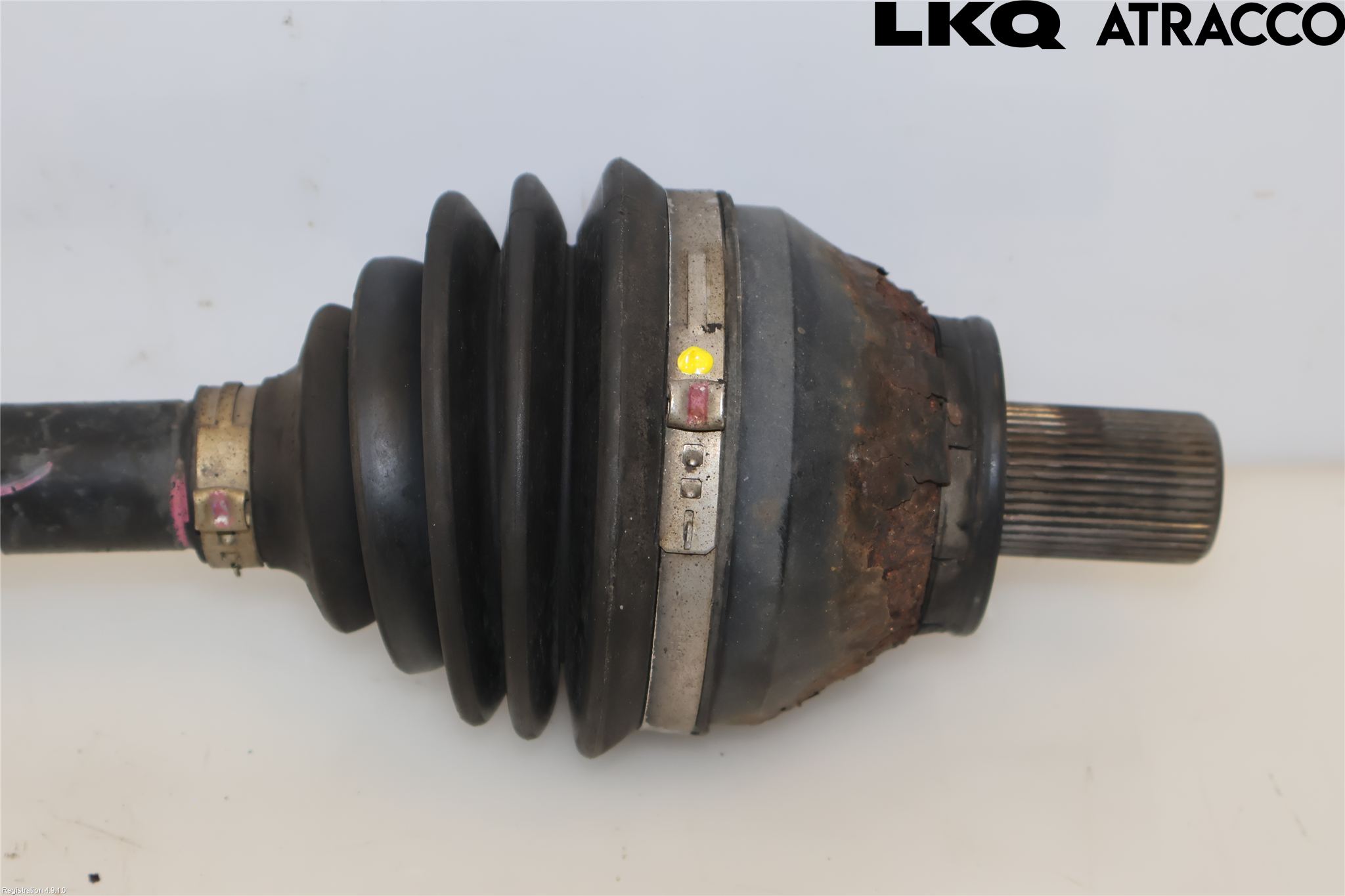 Volvo V70 08-13 Drivaxel Fram Vänster