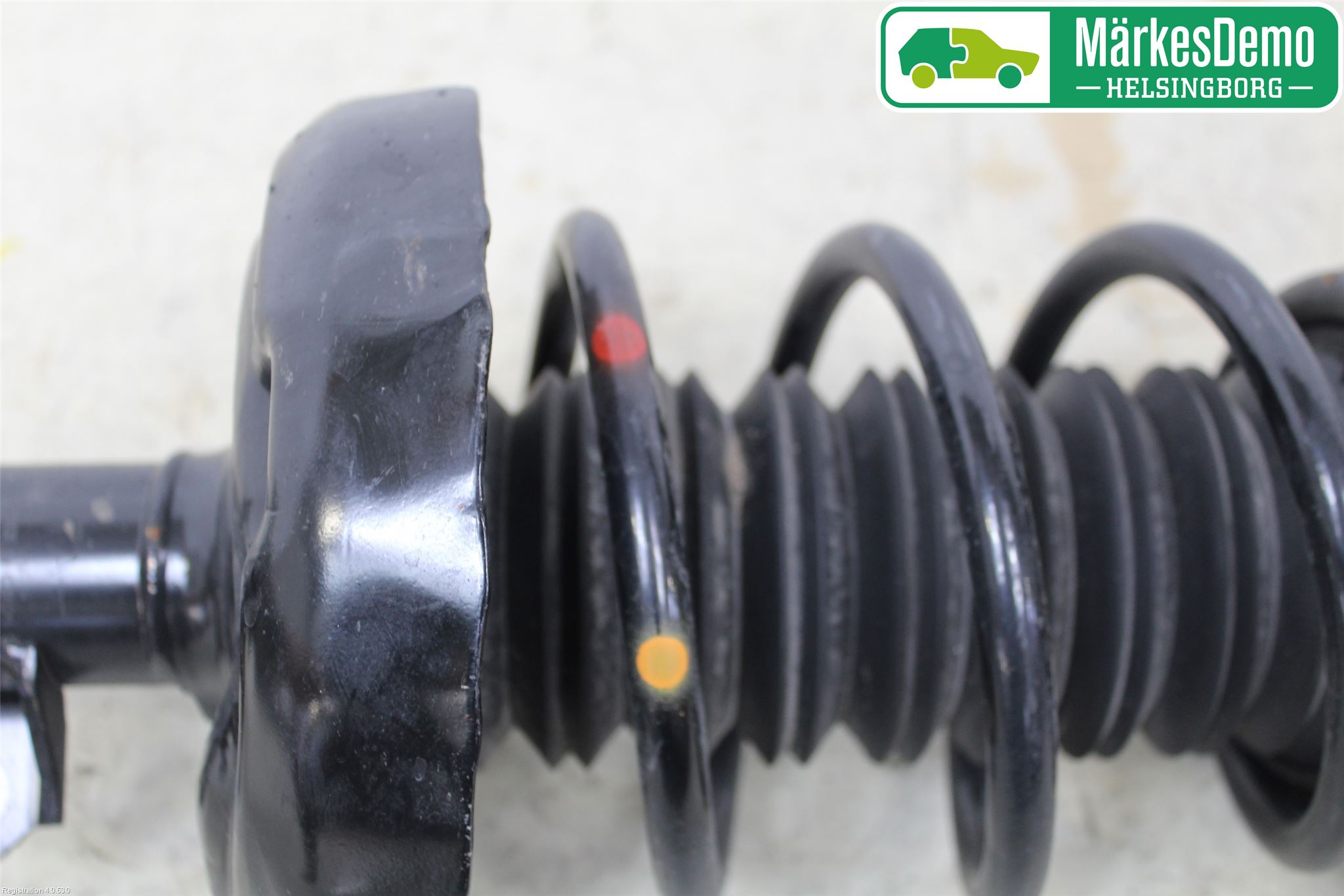 Toyota COROLLA 19- Fjäderben Fram Höger