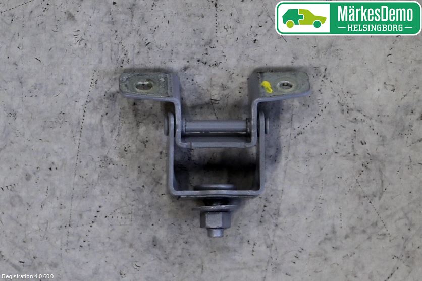 Hyundai i10 BA 17-20 Bakluckegångjärn Hö