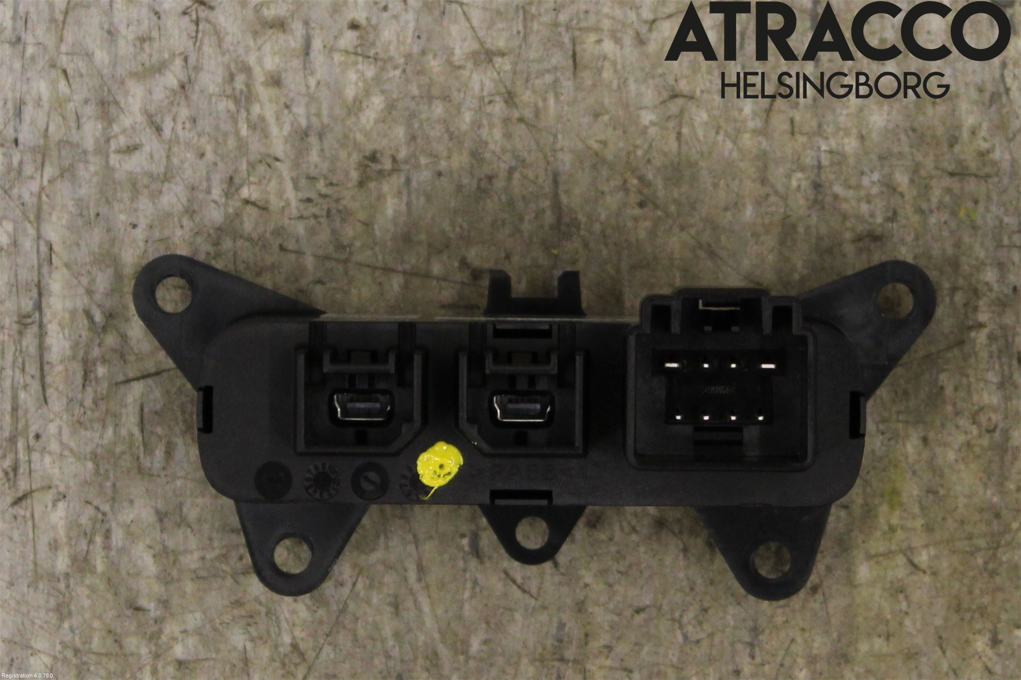 Jeep GRAND CHEROKEE 10-20 Usb Connection