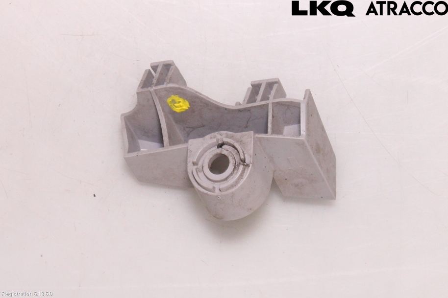 Toyota AURIS 13-19 Stötfångarfäste Bak Hö
