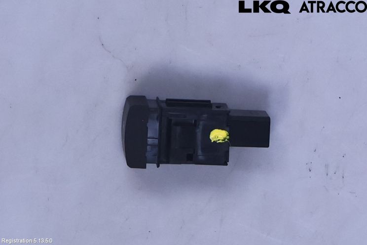 Toyota RAV4 19- Strömställare Tanklucka
