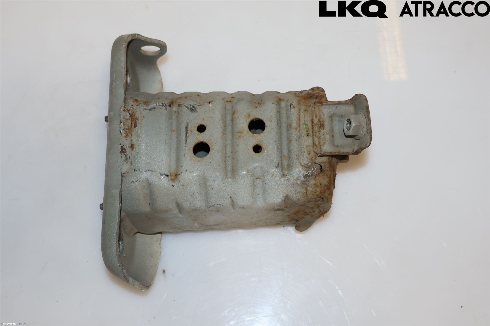Toyota YARIS XP130 12-14 Stötfångarbärjärn Fram