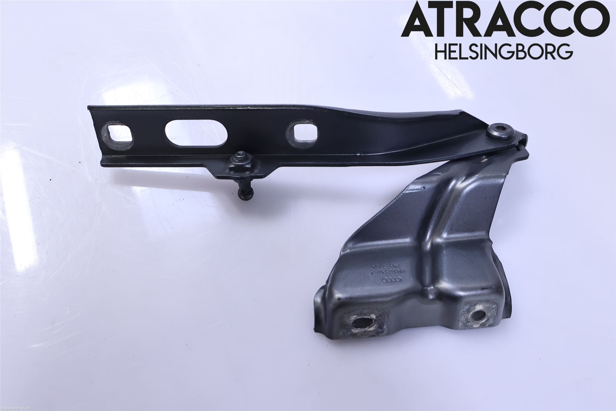 Audi Q5 09-16 Huvgångjärn