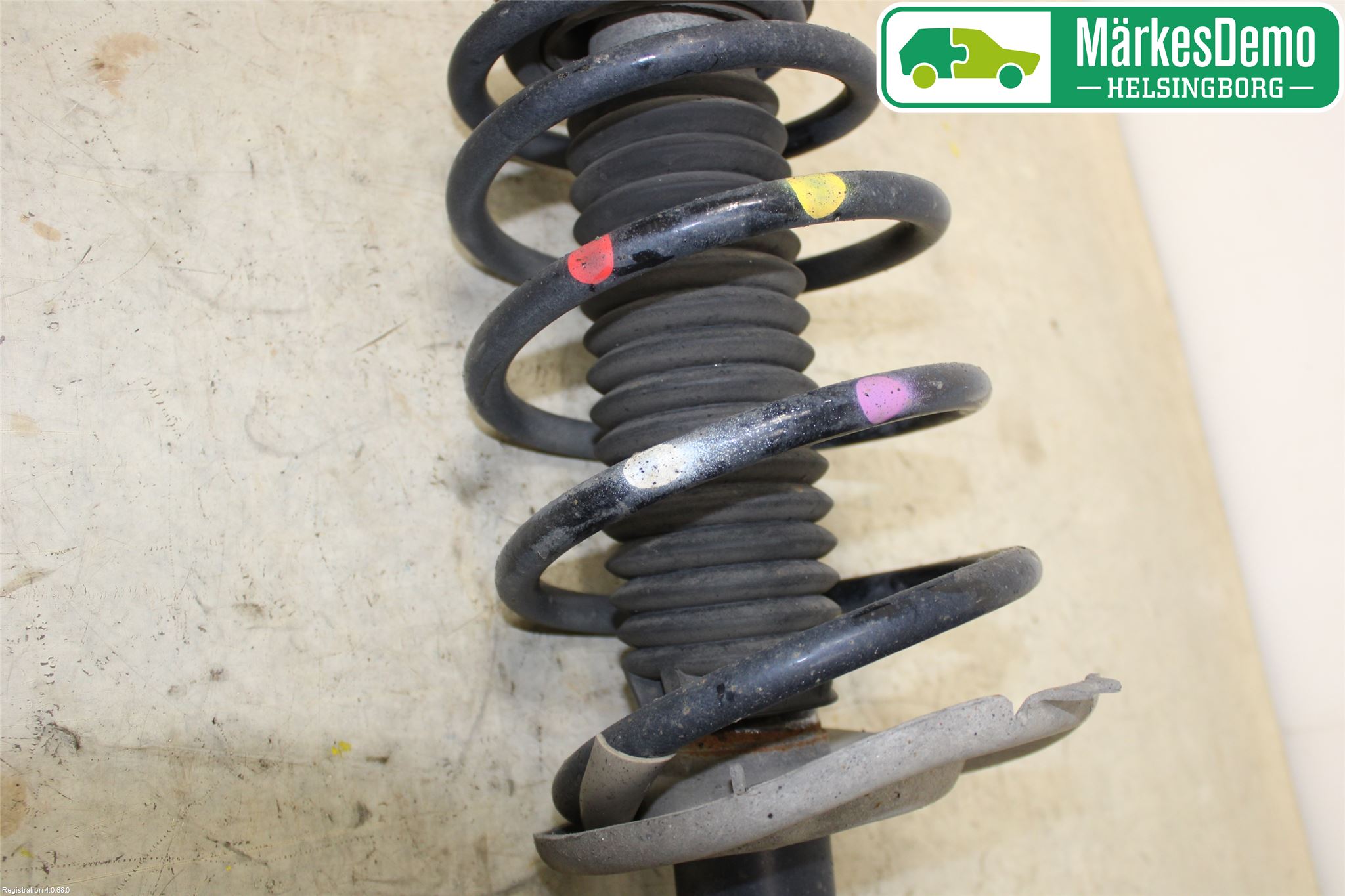Peugeot PARTNER 16-18 Fjäderben Fram Vänster