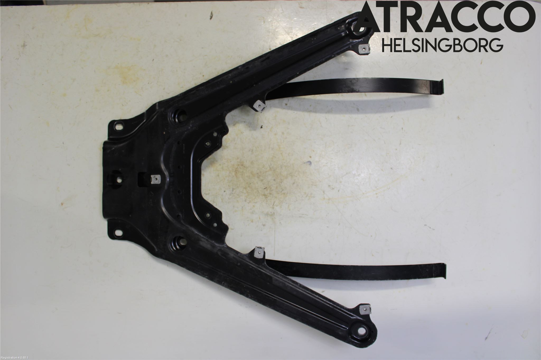 Porsche 911 64- Framvagnsbalk