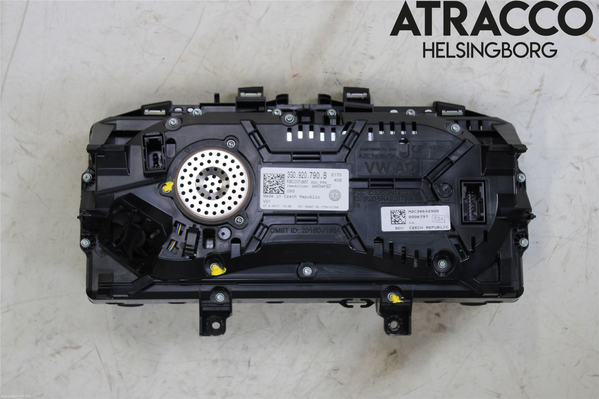 Volkswagen VW PASSAT 15-19 Instrument Komb