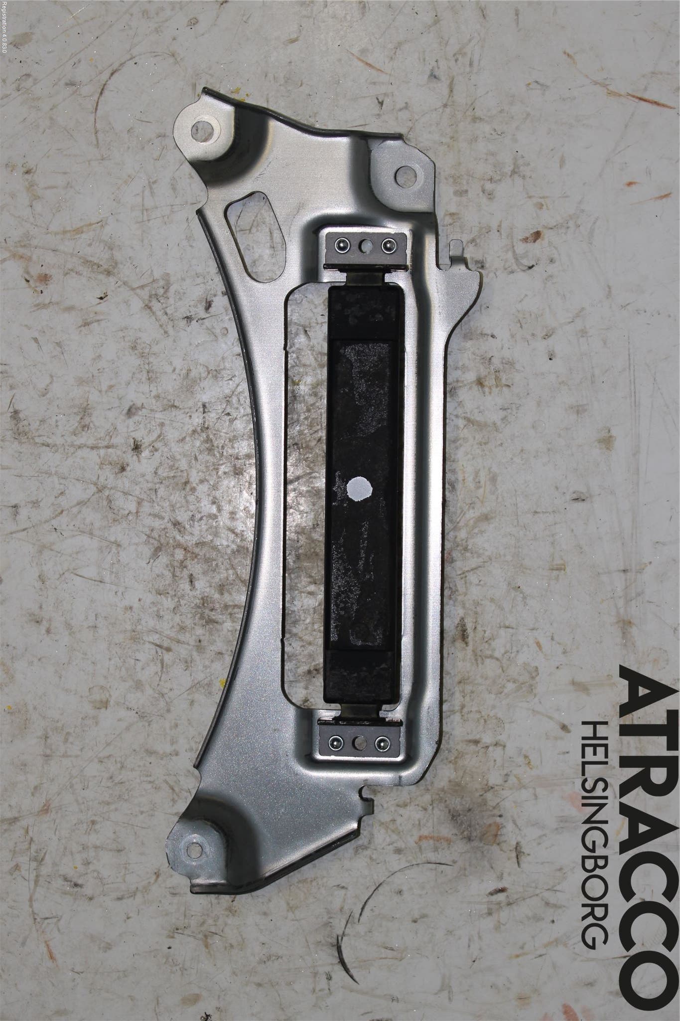 Toyota RAV4 19- Vibrationsdämpare