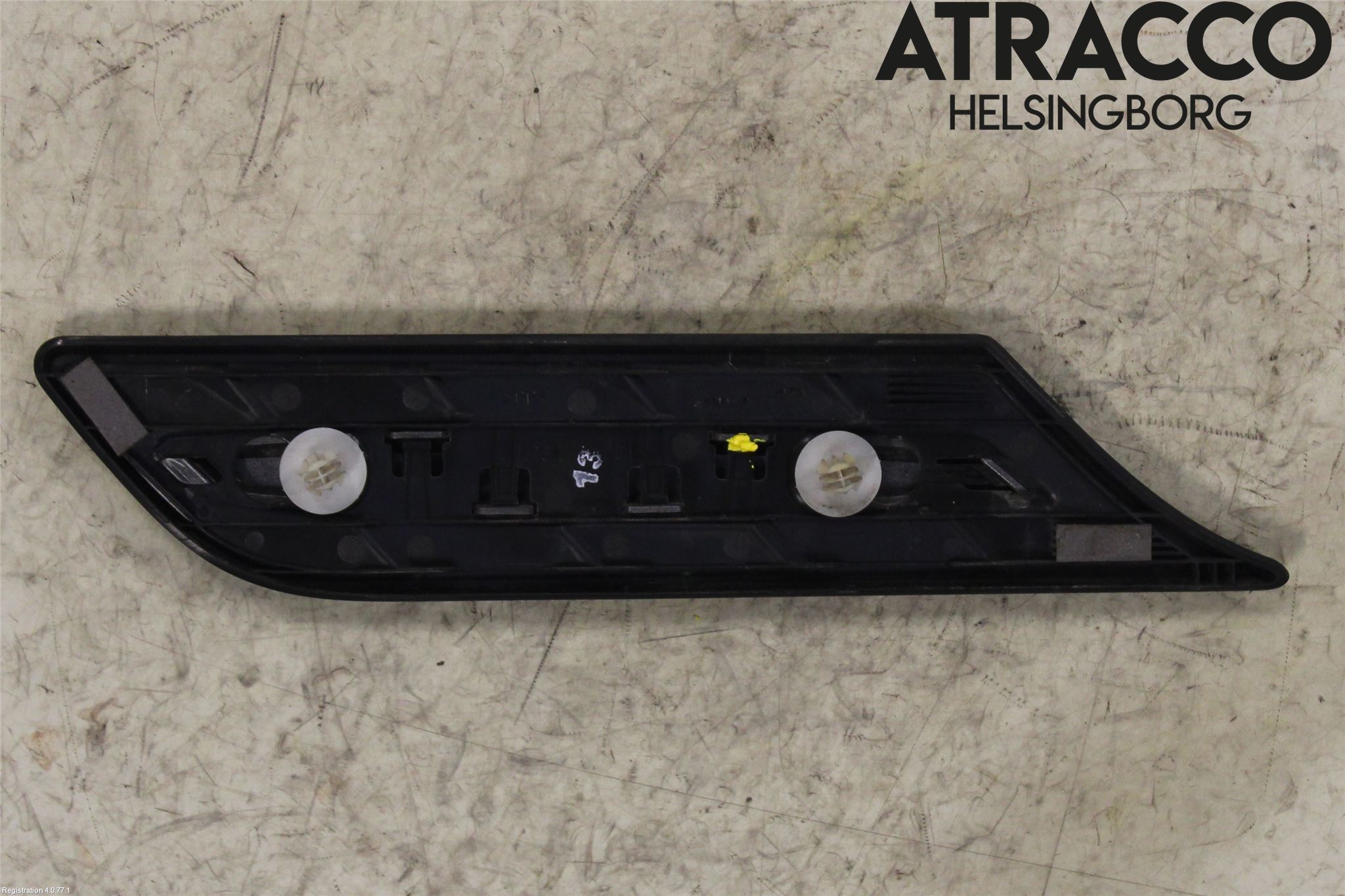 Suzuki VITARA 15- List Framskärm Vä