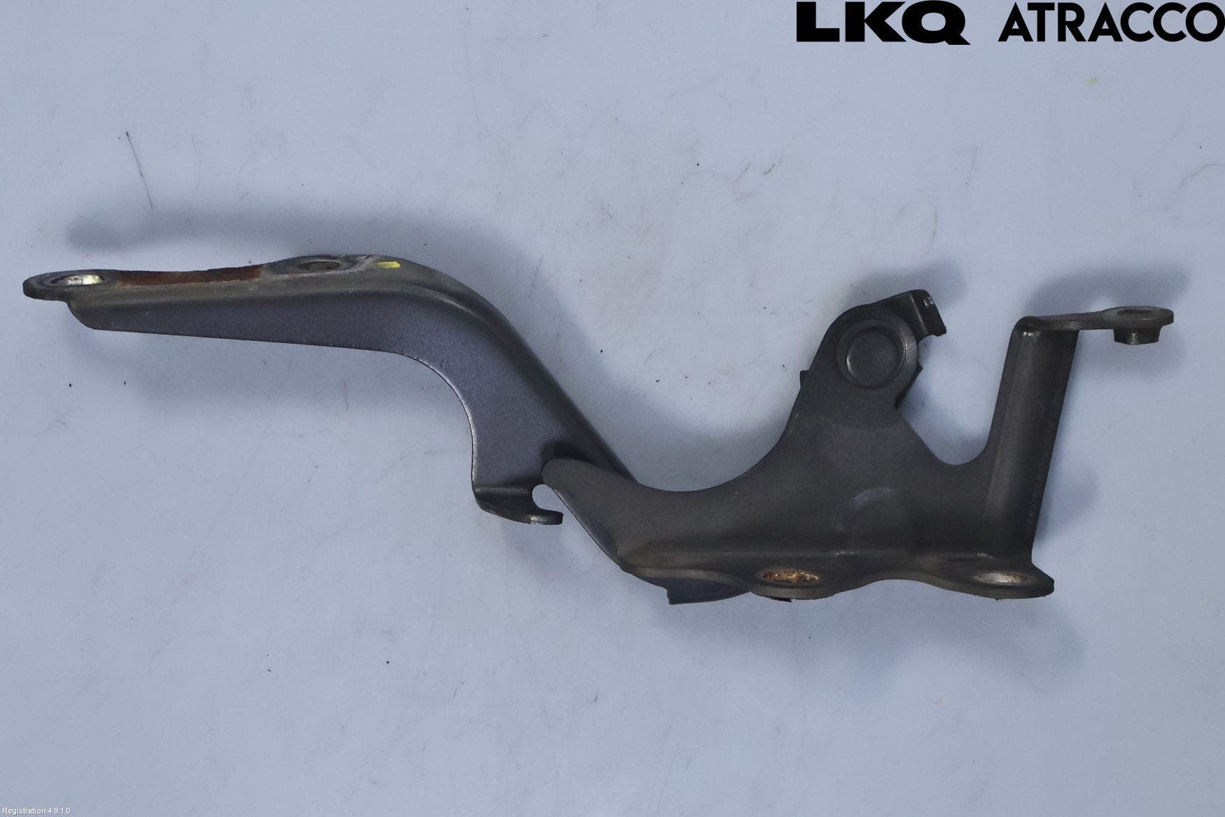 Toyota VERSO 09-18 Huvgångjärn