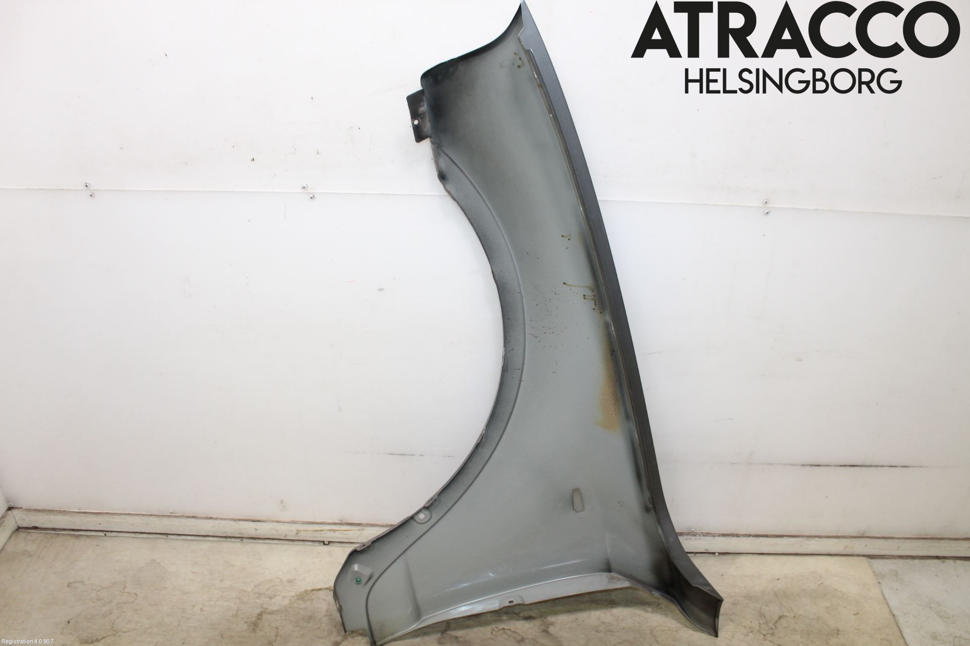 BMW X3 E83     03-10 Skärm Fram Höger