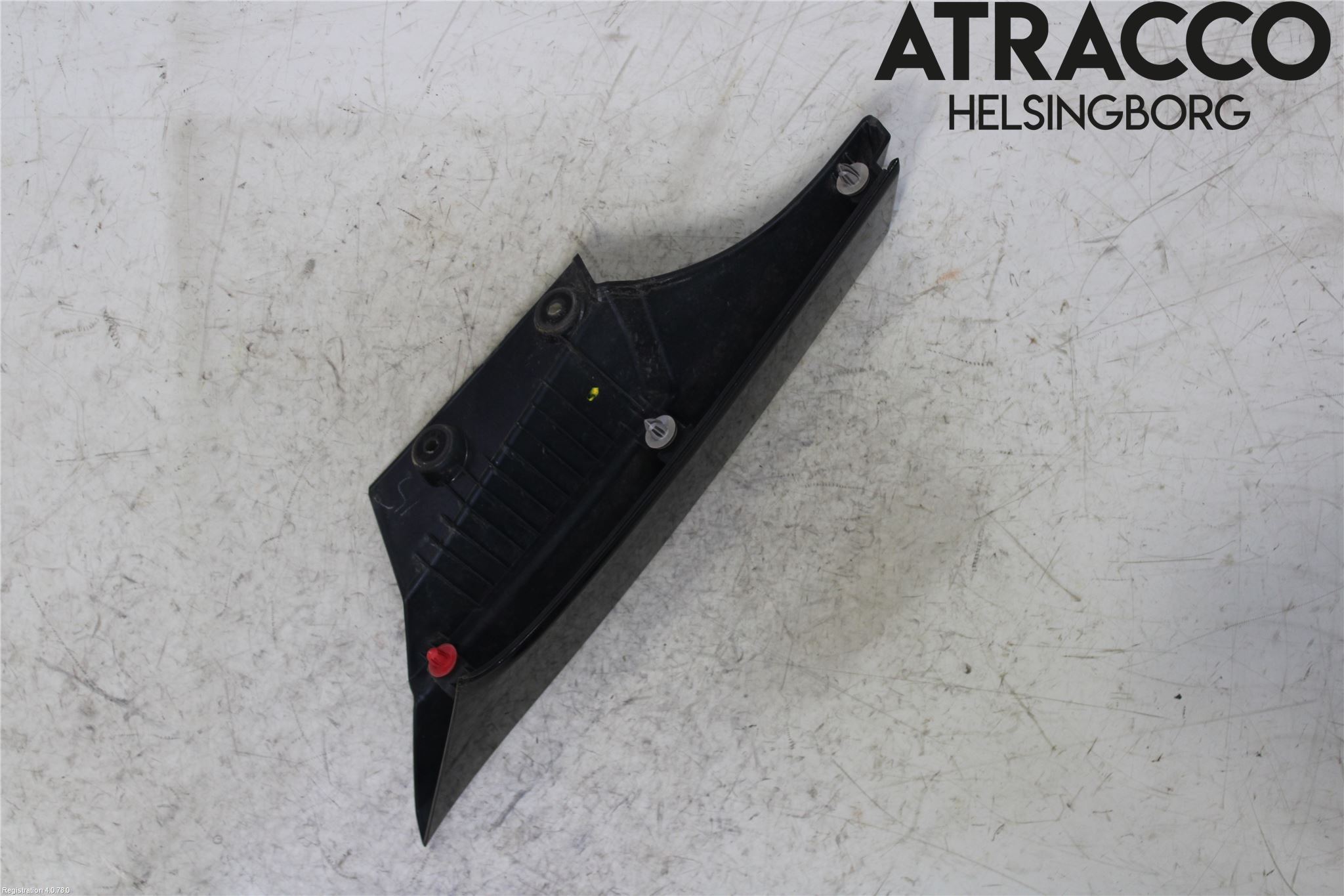 Nissan X-TRAIL 14-21 Spoiler Baklucka